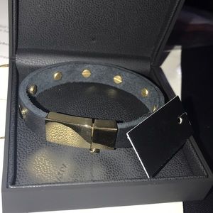 Fashion bracelet